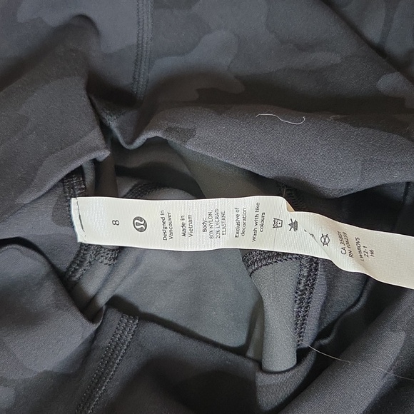 Lululemon Align Crop 21" Sz 8 Camo Deep Coal Multi - Picture 7 of 11